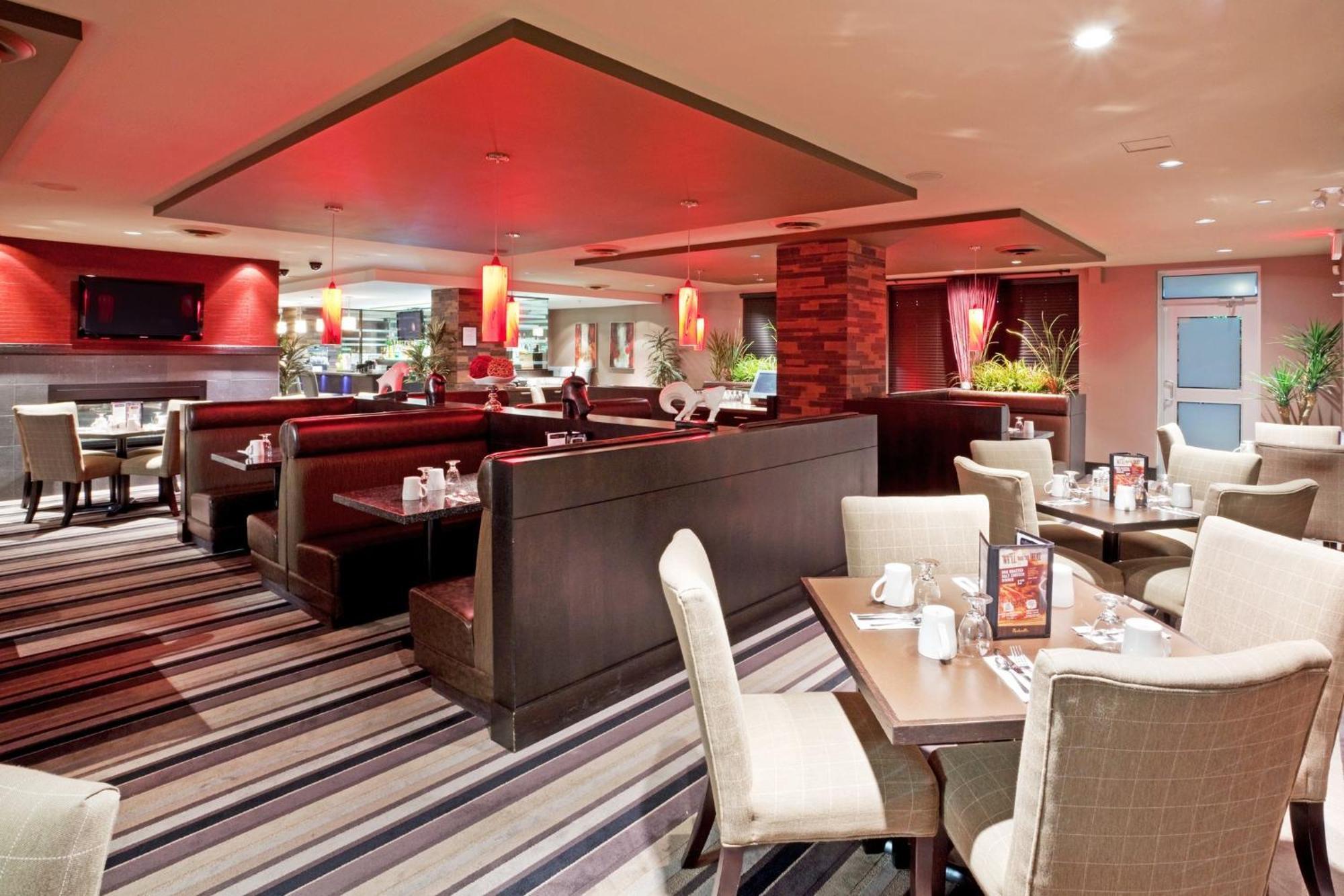 Holiday Inn Hotel & Suites Surrey East - Cloverdale By Ihg Buitenkant foto