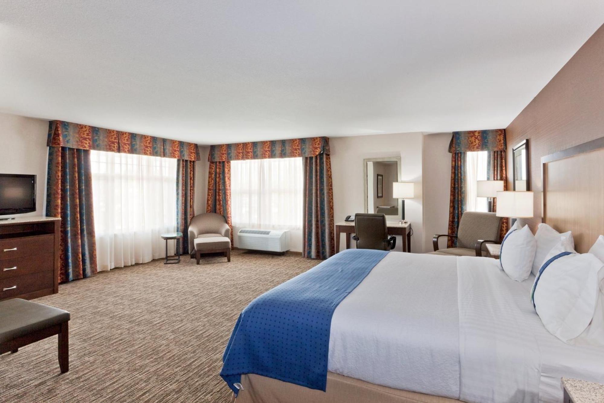 Holiday Inn Hotel & Suites Surrey East - Cloverdale By Ihg Buitenkant foto