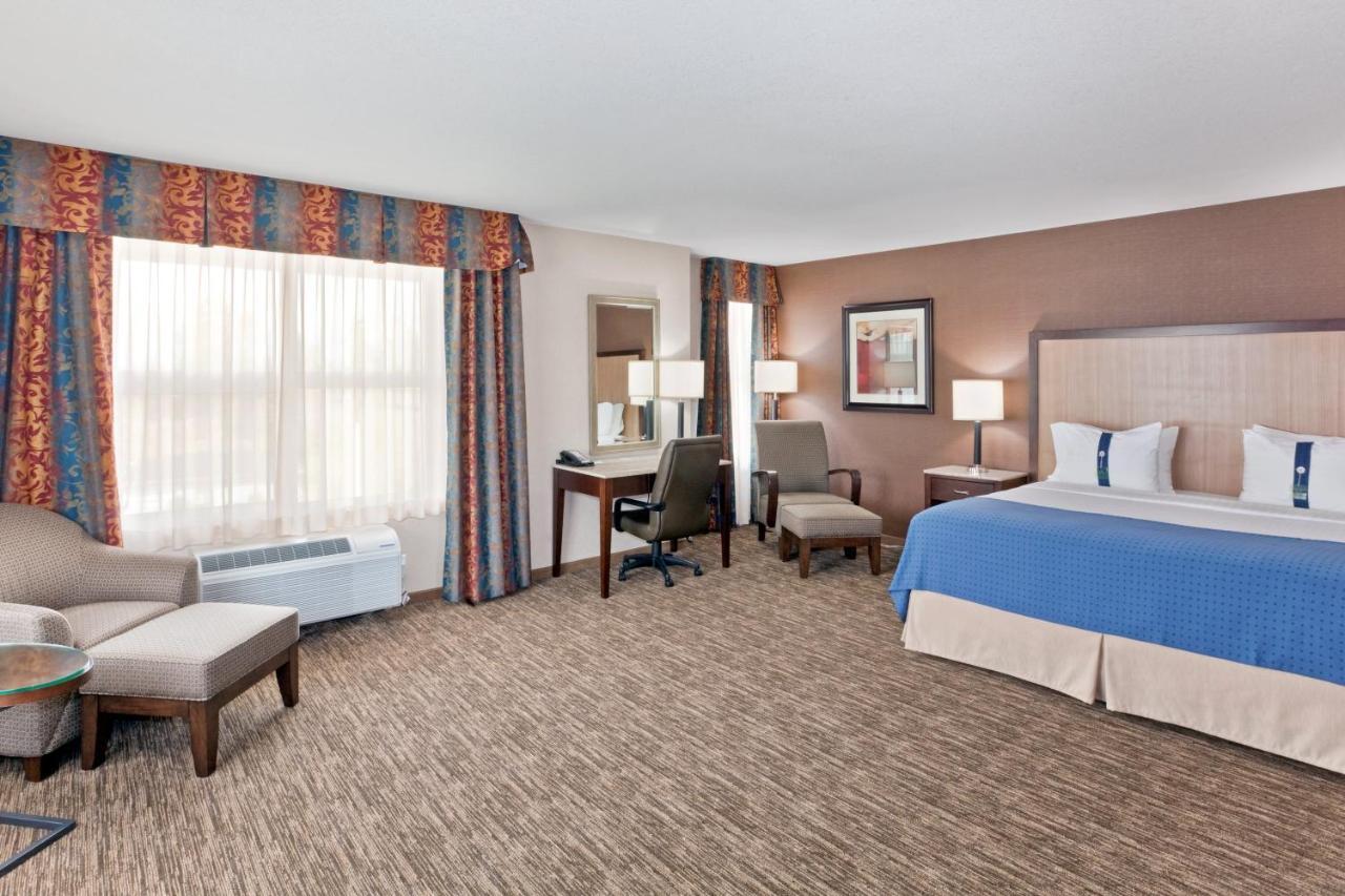 Holiday Inn Hotel & Suites Surrey East - Cloverdale By Ihg Buitenkant foto